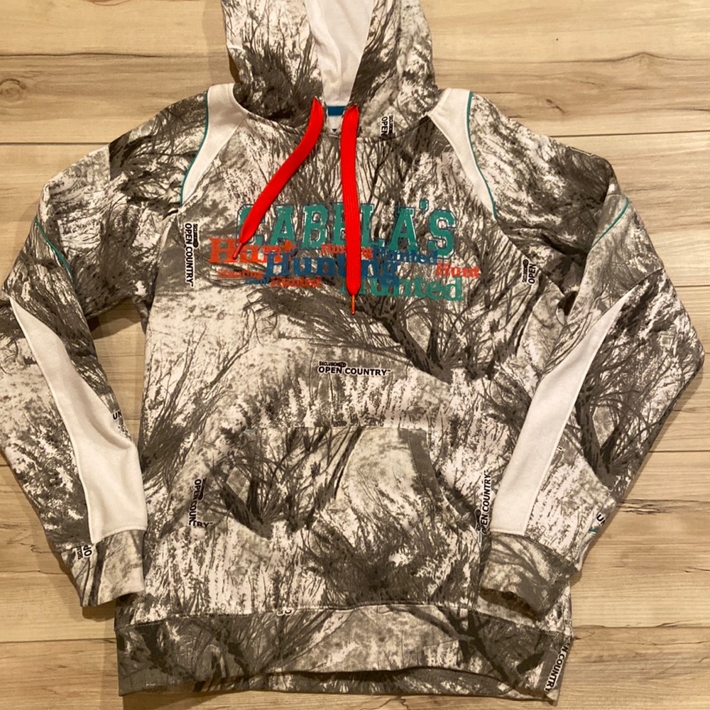 Cabela’s Hunting Snow Camo Hoodie Size Medium